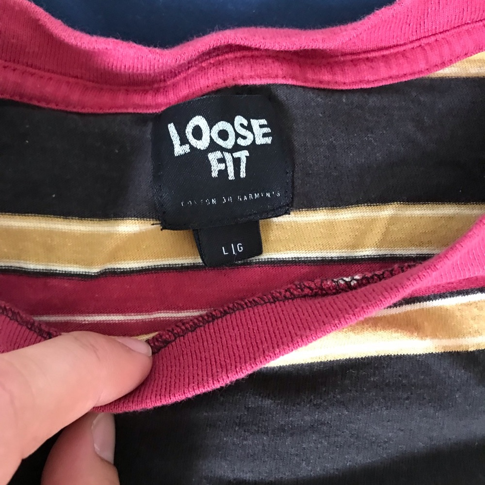 Men’s loose fit stripe tee